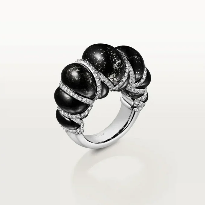 Anillo Cartier Libre Tressage, metacuarcita, diamantes