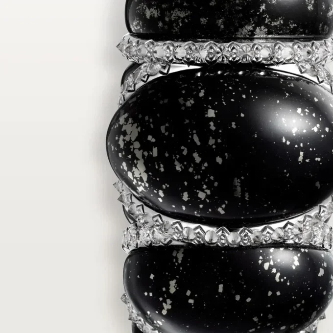 Anillo Cartier Libre Tressage, metacuarcita, diamantes