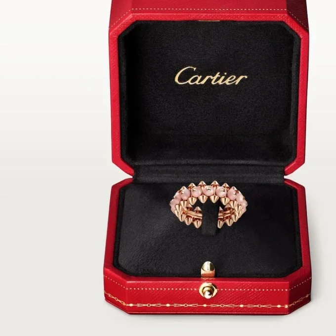Anillo Clash De Cartier, calcedonia rosa
