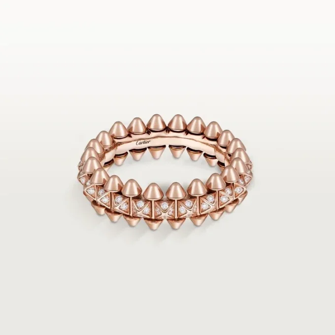 Anillo Clash de Cartier, modelo pequeño, pavé