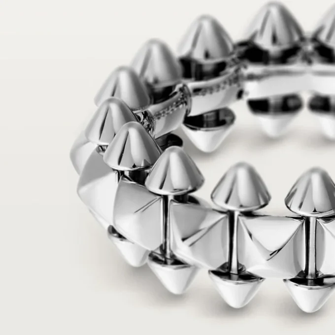 Anillo Clash De Cartier – Oro blanco, modelo mediano | Cartier EE. UU.