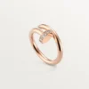 Anillo Juste Un Clou – Oro rosa, diamantes – Cartier