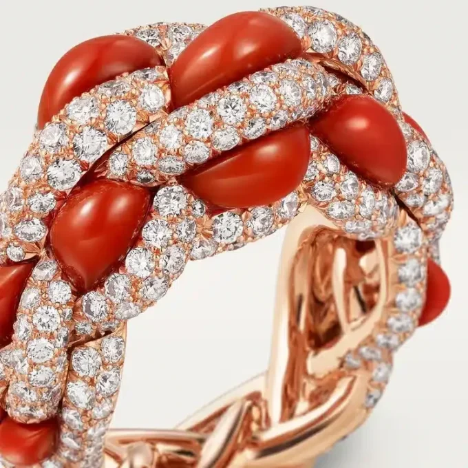 Anillo Libre Tressage de Cartier, coral