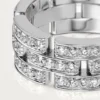 Anillo Maillon Panthere, 3 filas con medio pavé de diamantes – Oro blanco, diamantes – Cartier