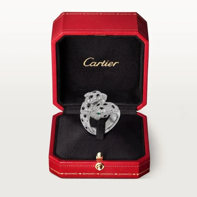 Anillo Panthere De Cartier, articulado, con pavé