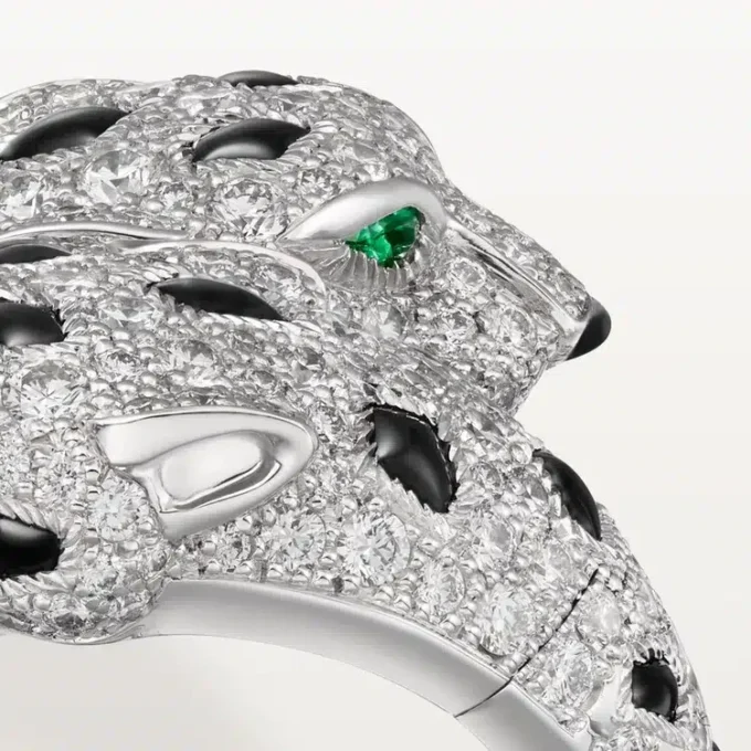 Anillo Panthere De Cartier, articulado, con pavé
