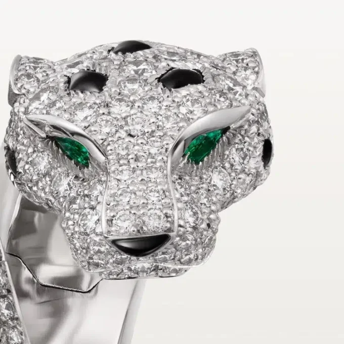 Anillo Panthere De Cartier, articulado, con pavé