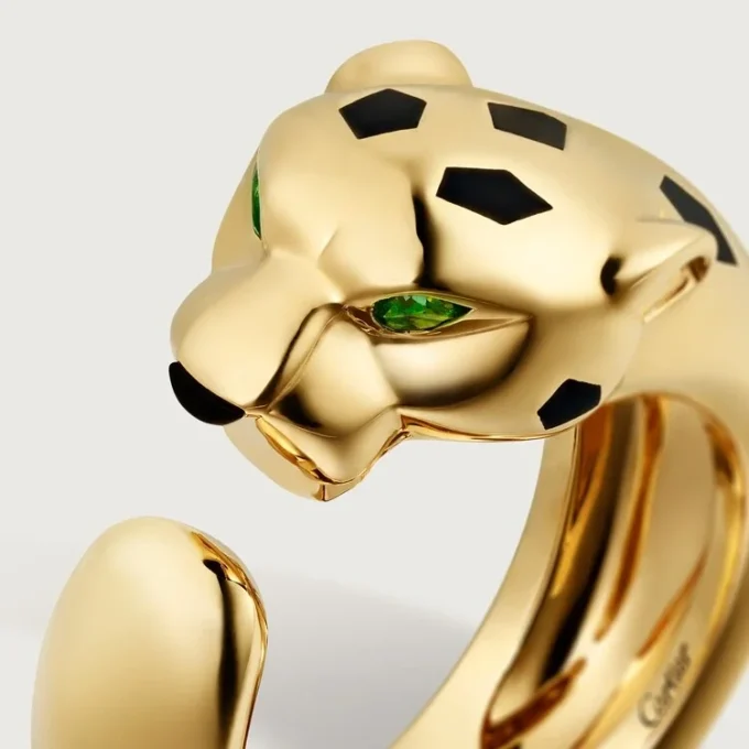 Anillo Panthere De Cartier de oro amarillo y ónix | Cartier EE. UU.