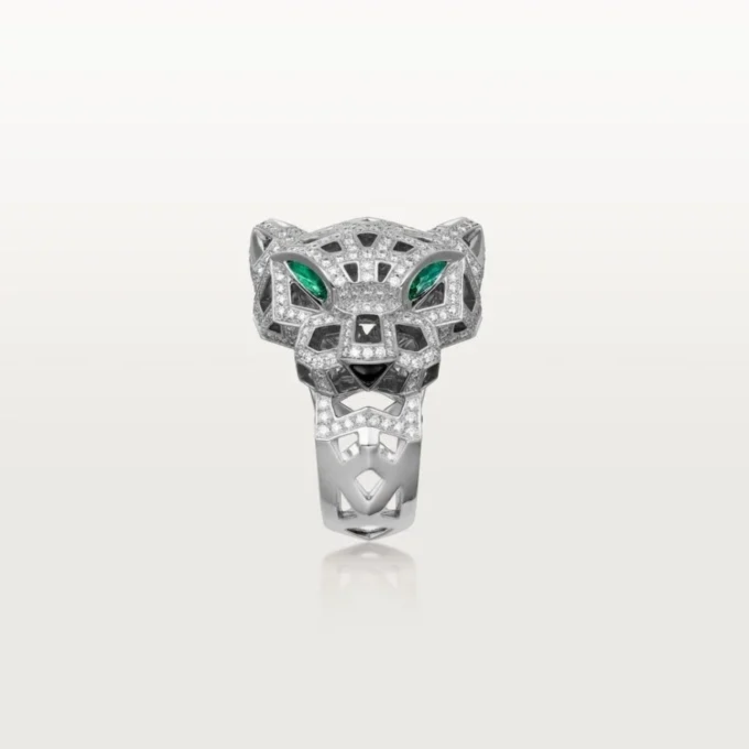 Anillo Panthere de Cartier – Oro blanco, ónix, esmeraldas, diamantes – Cartier