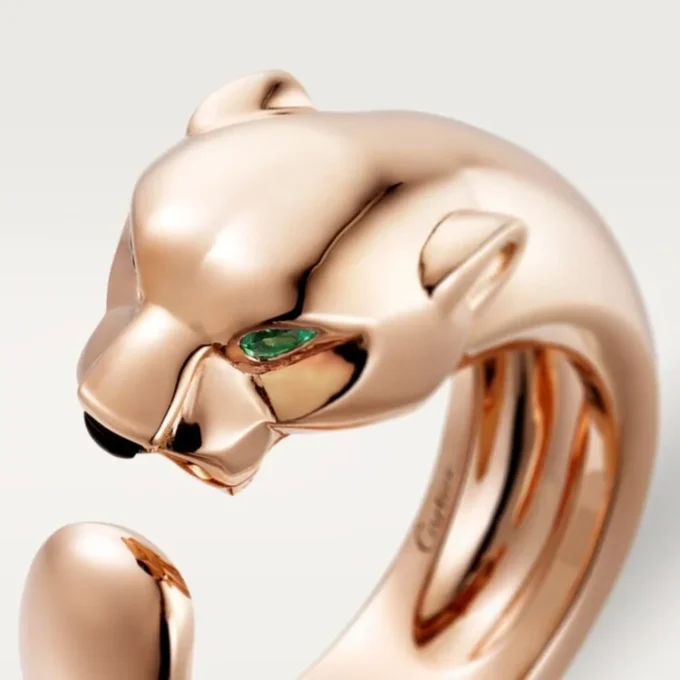 Anillo Panthere de Cartier – Oro rosa, granates tsavorita, ónix – Cartier