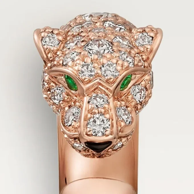 Anillo Panthere de Cartier – Oro rosa, ónix, esmeraldas, diamantes – Cartier