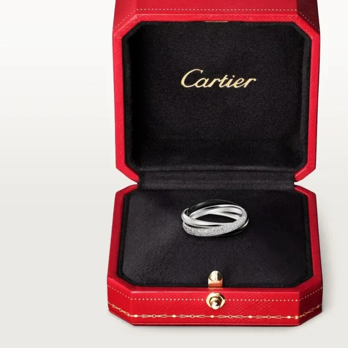 Anillo Trinity, cerámica, modelo pequeño, medio pavé