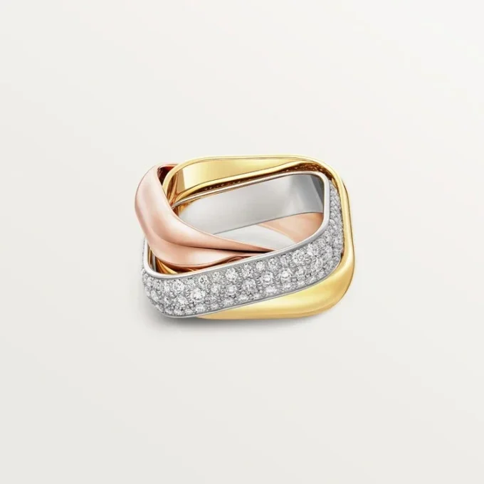 Anillo Trinity, forma cojín, modelo grande, medio pavé