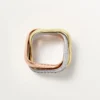 Anillo Trinity, forma cojín, modelo grande, medio pavé
