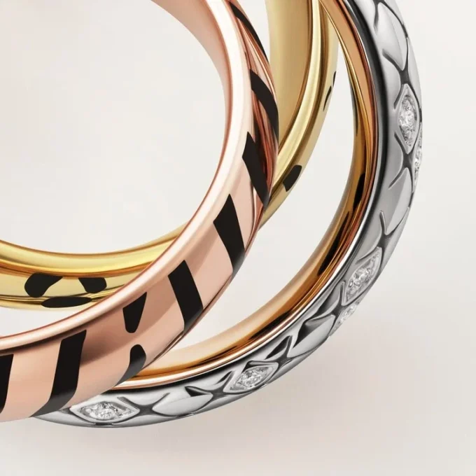 Anillo Trinity, laca, semipavé