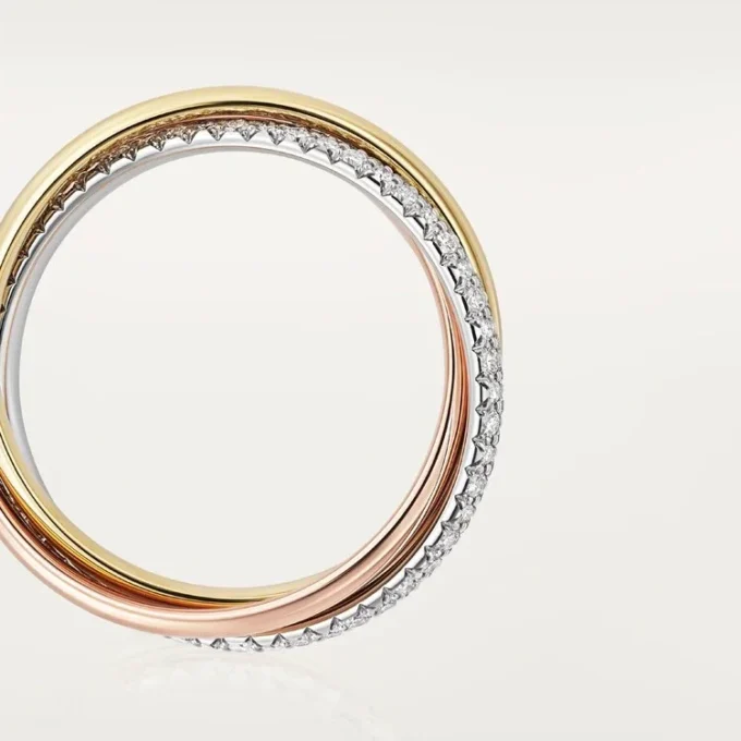 Anillo Trinity, modelo clásico, semipavé