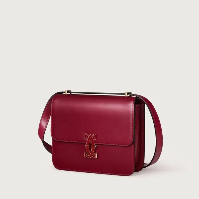 Bolso de hombro, Mini, Double C de Cartier – Piel de becerro rojo cereza, acabado en oro y esmalte rojo cereza – Cartier