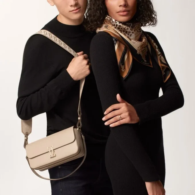 Bolso East-West, C de Cartier