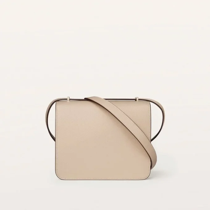 Bolso mini, C de Cartier