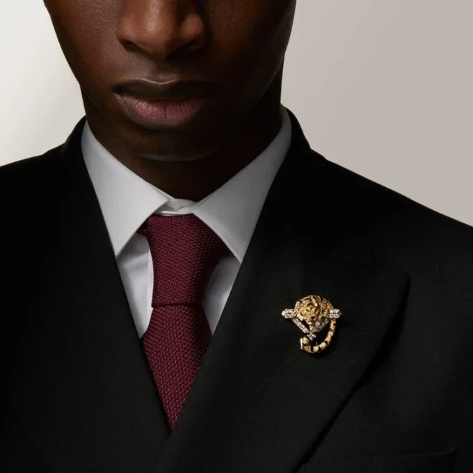Broche Faune Et Flore De Cartier, diamantes amarillos, naranjas y marrones, pavé