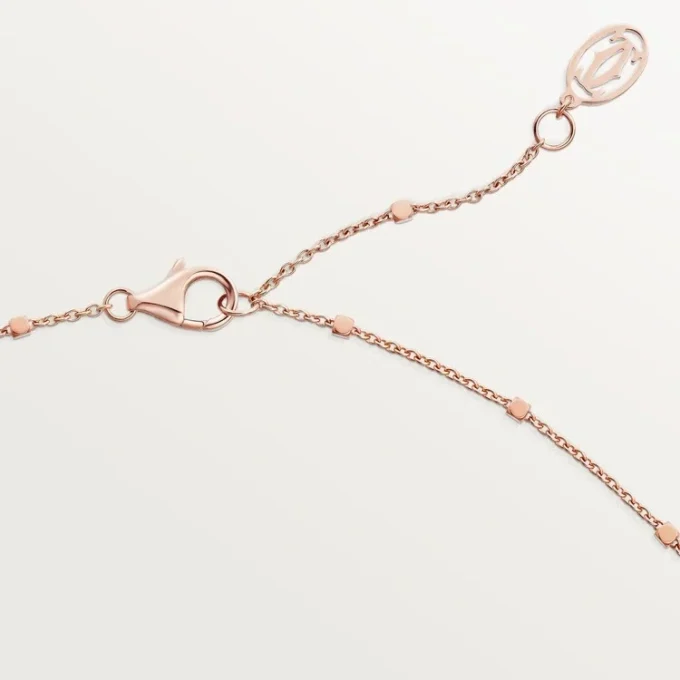 Colgante Clash de Cartier, modelo pequeño, pavé