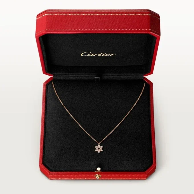 Colgante «Corazones y símbolos» – Oro rosa, diamantes – Cartier
