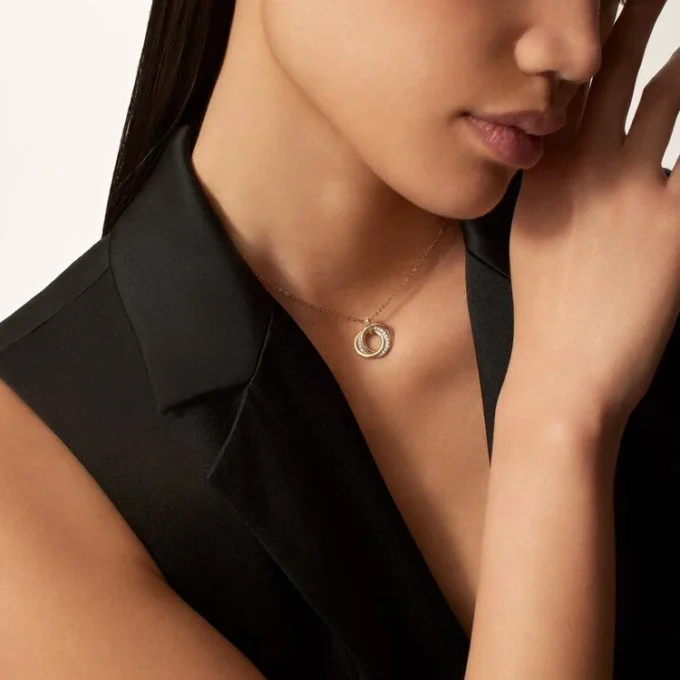 Colgante Trinity, modelo pequeño, semipavé