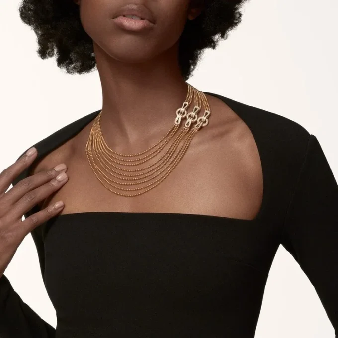 Collar Agrafe, modelo mediano, semipavé