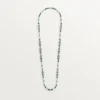 Collar de alta joyería – Oro blanco, calcedonia, skarn, turquesa, laca negra, diamantes – Cartier