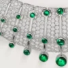 Collar «Le Voyage Recommence», esmeraldas, pavé