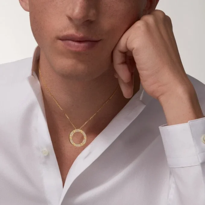 Collar Love, con pavé de diamantes – Oro amarillo, diamantes – Cartier