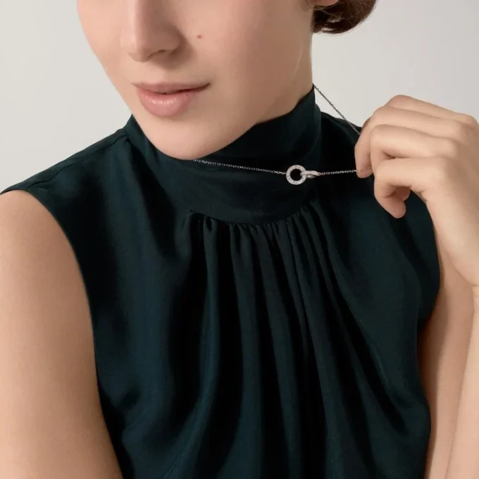 Collar Love, pavé de diamantes – Oro blanco, diamantes – Cartier