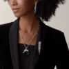 Pendientes Panthere de Cartier – Oro blanco, esmeraldas, ónix, diamantes – Cartier