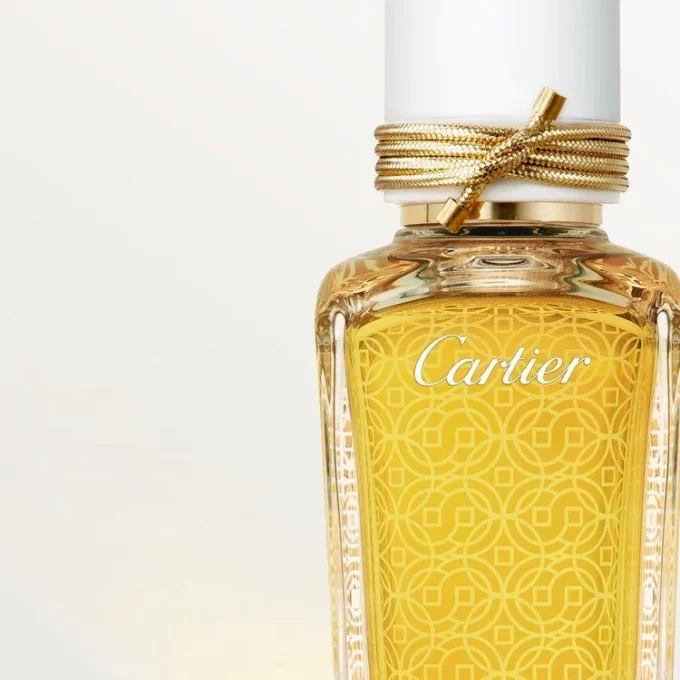 Perfume Oud & Pink – Les Heures Voyageuses | Cartier
