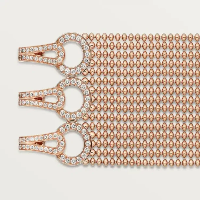 Pulsera Agrafe, modelo mediano, con medio pavé