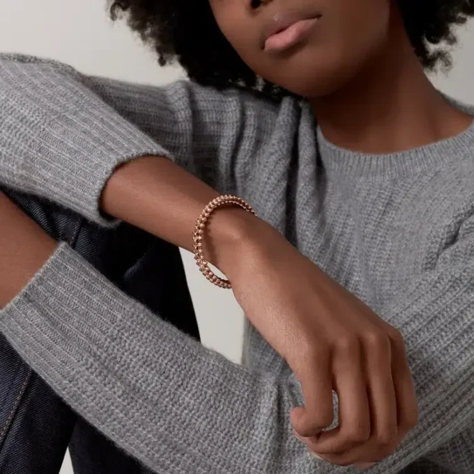 Pulsera Clash de Cartier, modelo mediano