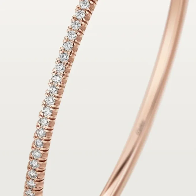 Pulsera Etincelle de Cartier, con medio pavé