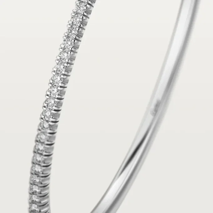 Pulsera Etincelle de Cartier, con medio pavé