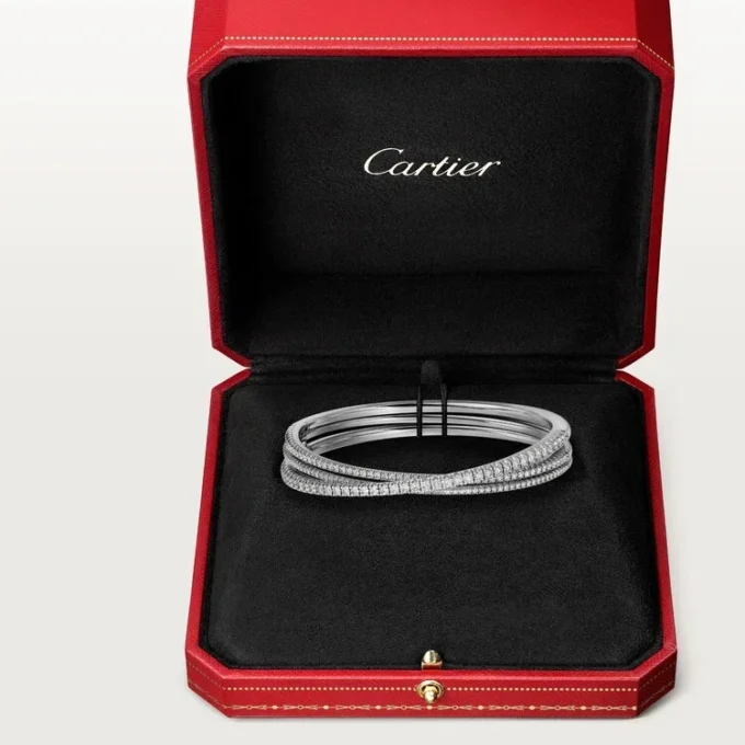 Pulsera Etincelle de Cartier, con medio pavé