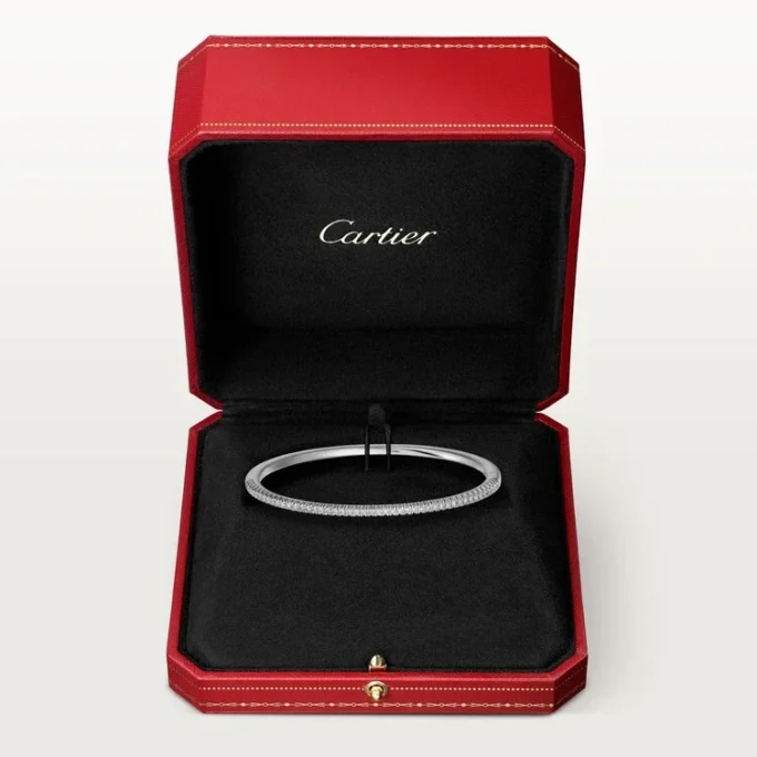 Pulsera Etincelle de Cartier, con medio pavé
