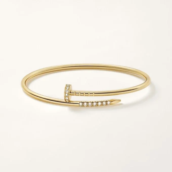 Pulsera Juste Un Clou, modelo pequeño, diamantes engastados al revés
