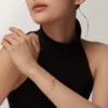 Pulsera Love, con cadena