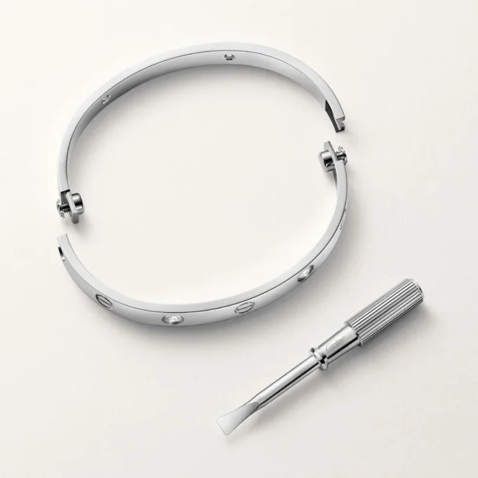 Pulsera Love, modelo clásico, 4 diamantes
