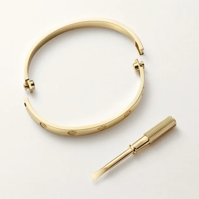 Pulsera Love, modelo clásico