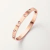 Pulsera Love, modelo clásico, cepillada, 4 diamantes