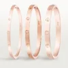 Pulsera Love, modelo mediano