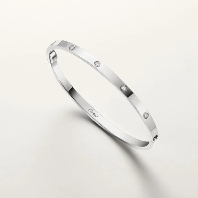 Pulsera Love, modelo pequeño, 10 diamantes
