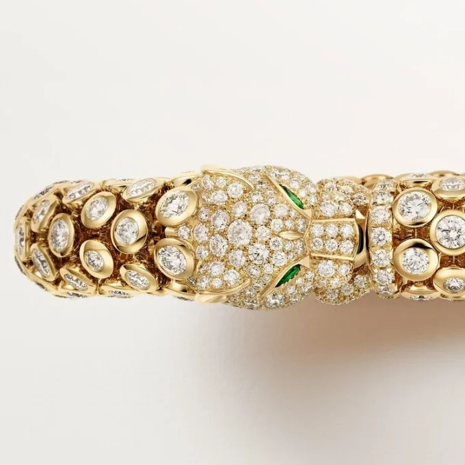 Pulsera Panthere de Cartier, con pavé