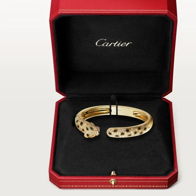 Pulsera Panthere de Cartier, modelo mediano, semipavé