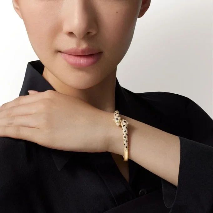 Pulsera Panthere de Cartier, modelo pequeño, semipavé